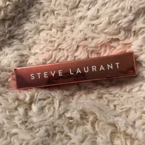 Steve Laurant lip gloss
